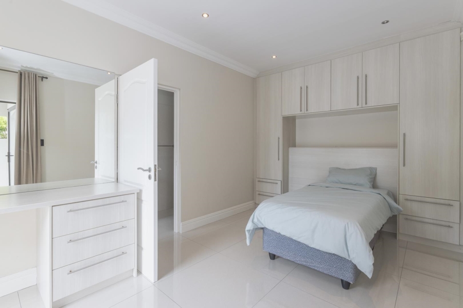 5 Bedroom Property for Sale in Sunset Beach Western Cape